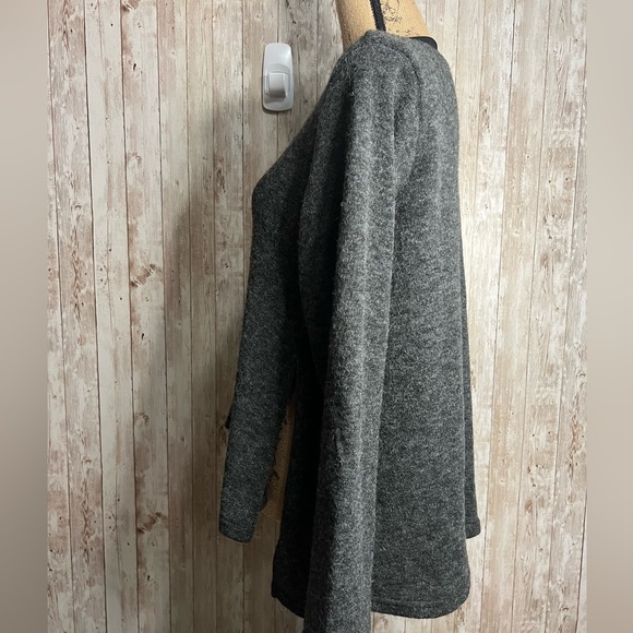 🆕 Sympli Black and Grey Knit Sweater - Picture 4 of 7